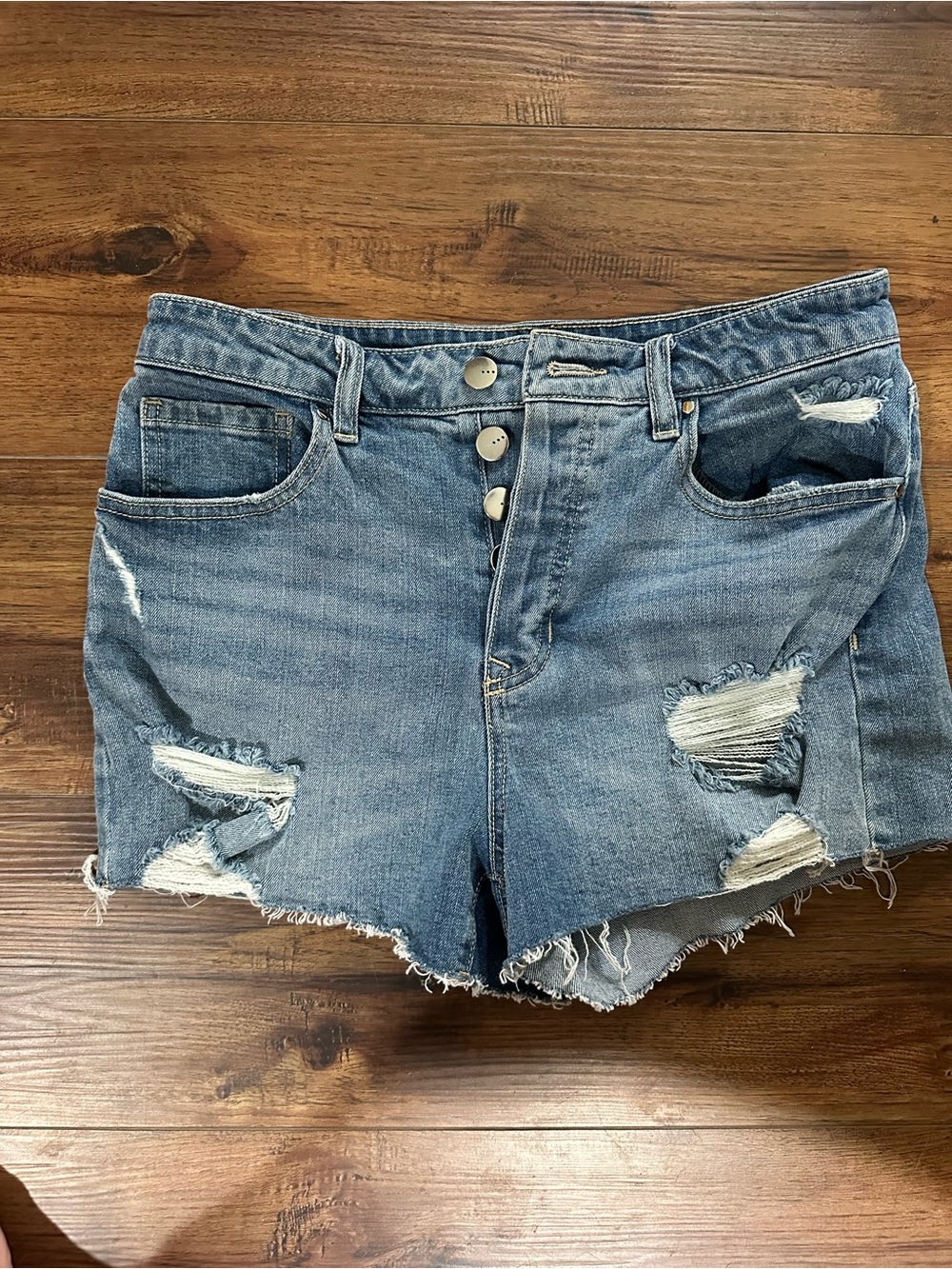 Tgla Distressed Denim Shorts - Light Blue